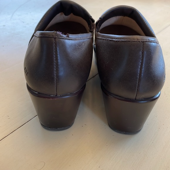 JBU Jambu Design Cordoba Clogs Size 7.5M Brown Leather Shoe Heel Memory Foam - Picture 3 of 8